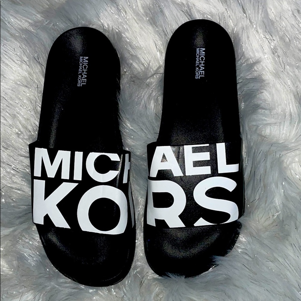 Michael kors slides